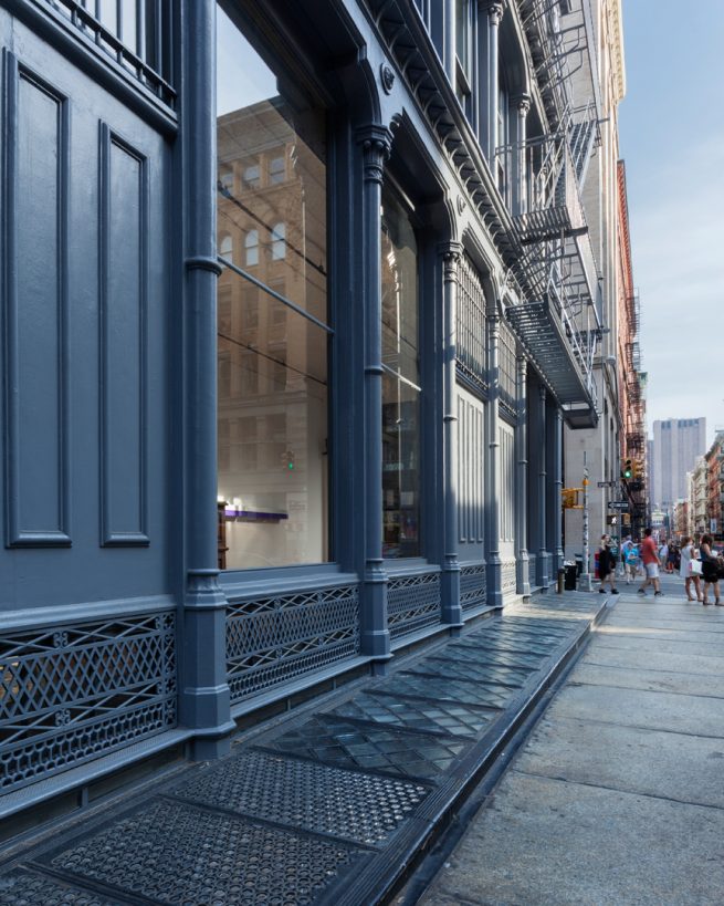 street level glazing and cast iron detail