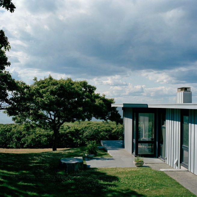 Martha's Vineyard house opening up to views of the Atlantic Ocean