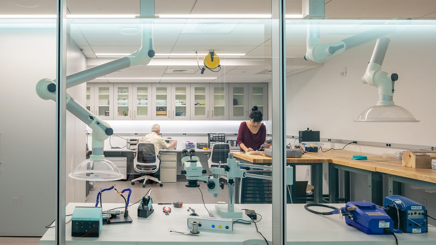 Two researchers working in a Lab at Carney Institute for Brain Science